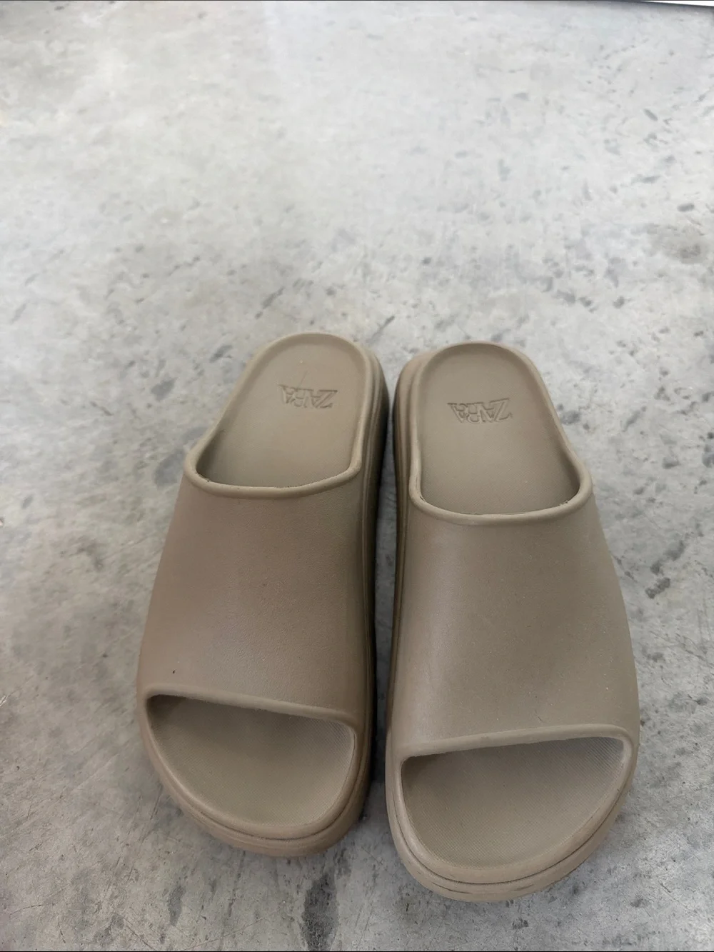 ZARA Foam Slide Sandals in Taupe - Picture 5 of 8